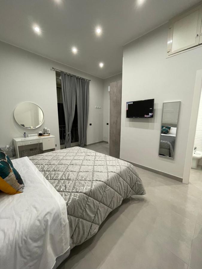 Casa Vacanza Carme Νάπολη Εξωτερικό φωτογραφία
